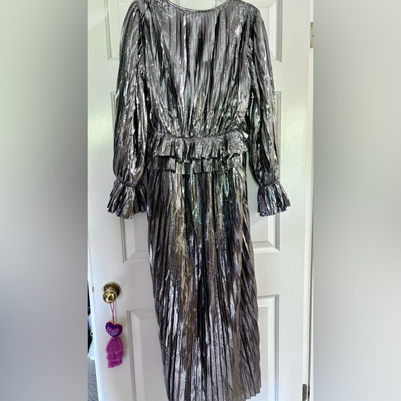 NWT Buddy Love plisse metallic maxi - Picture 11 of 13